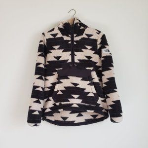 The North Face Campshire 1/4 Zip Hoodie Geometric Print